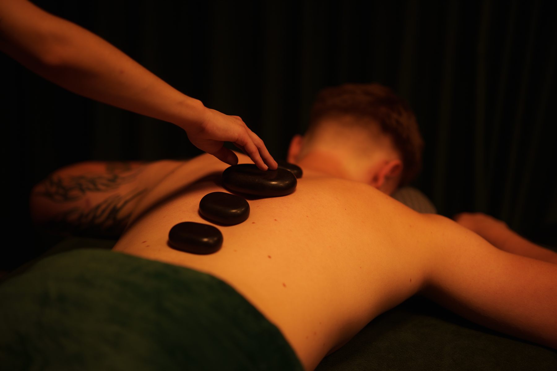 Masaż gorącymi kamieniami bazaltowymi SPA Euromedyk